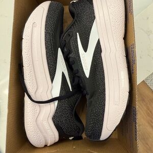 Brooks Women's Ghost Max 2